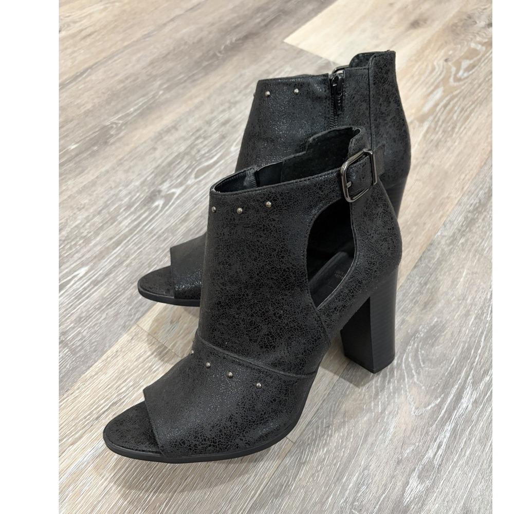 Simply Vera Vera Wang ANA Black Studded Peep Toe Block Heel Ankle Boot Zi…